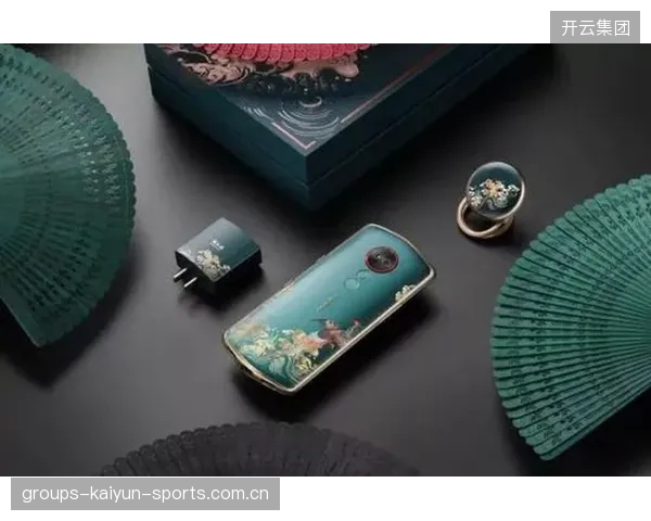 英超俱乐部跨界IP合作案例带动品牌溢价双向增长